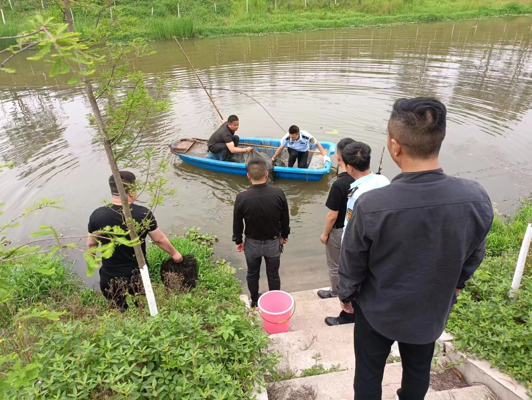 鲇鱼须镇河湖长制重落实禁捕退捕勤巡查