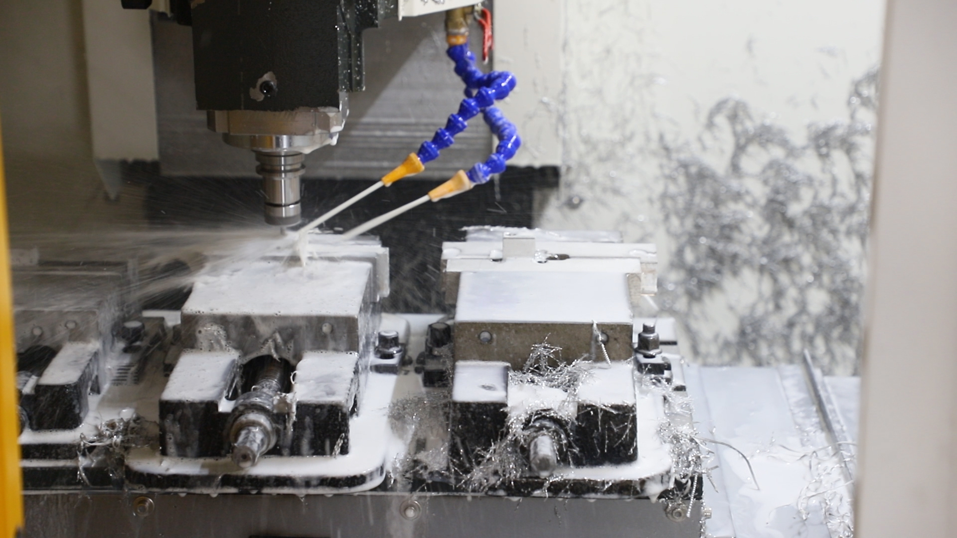 沁全自动生产图5.jpg 沁全自动生产图5.jpg