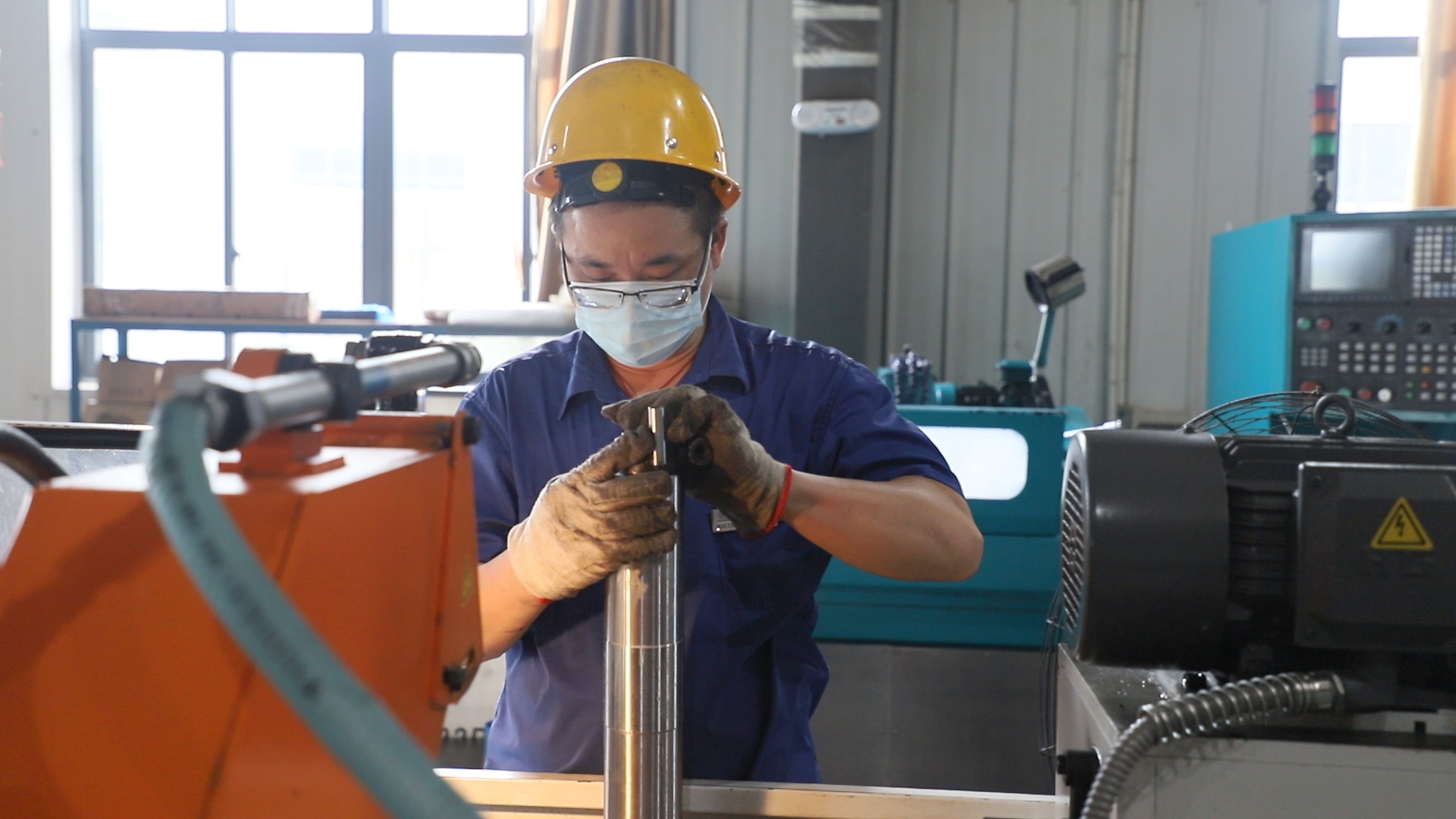 沁峰生产1.jpg 沁峰生产1.jpg