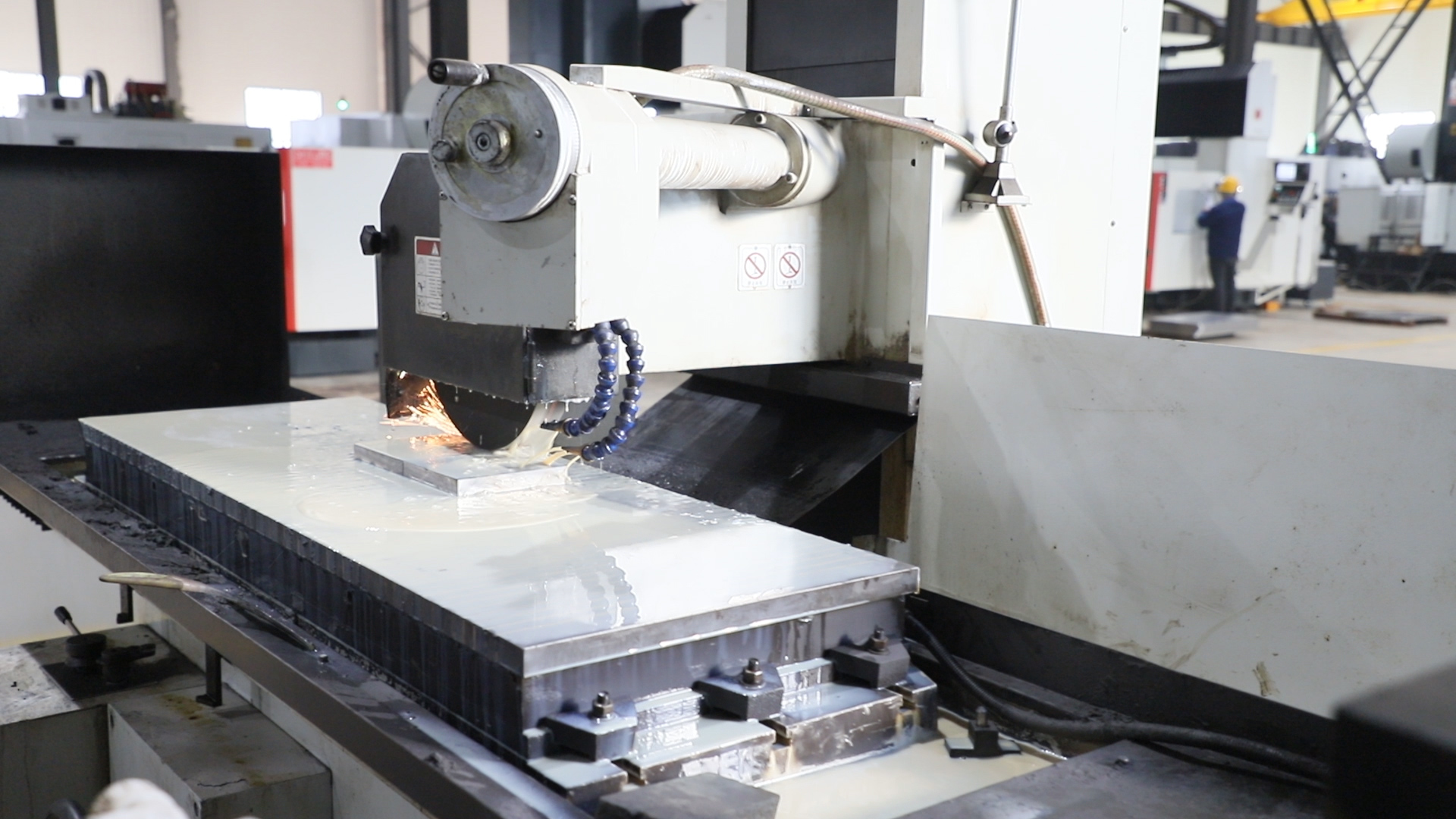 沁峰全自动生产.jpg 沁峰全自动生产.jpg