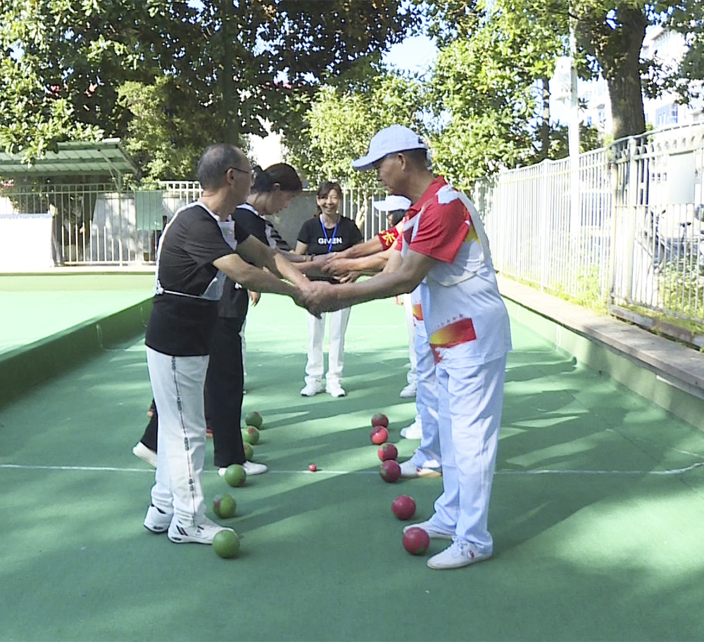 地掷球1.jpg 地掷球1.jpg