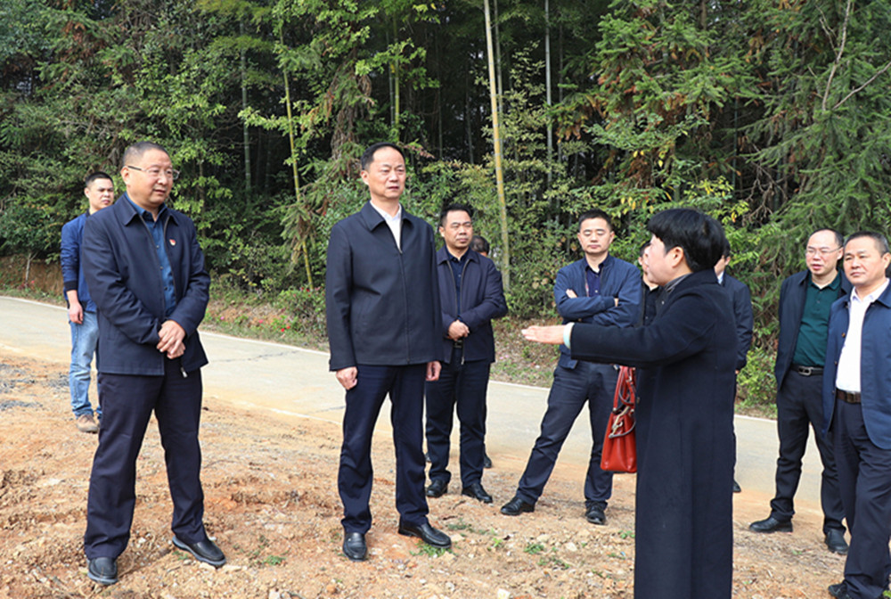 26扶贫4.jpg 26扶贫4.jpg