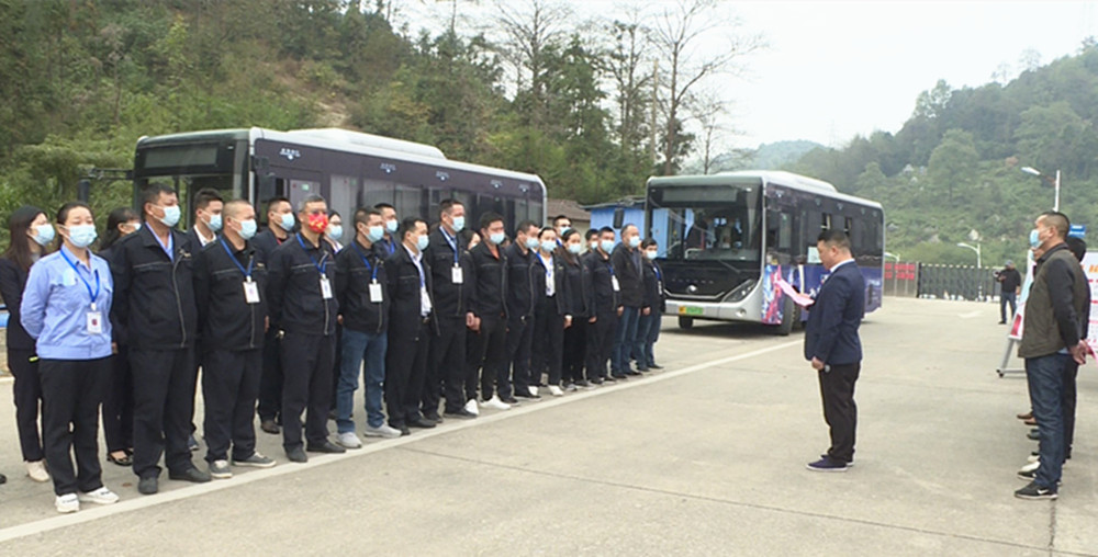 驾驶员122.jpg 驾驶员122.jpg