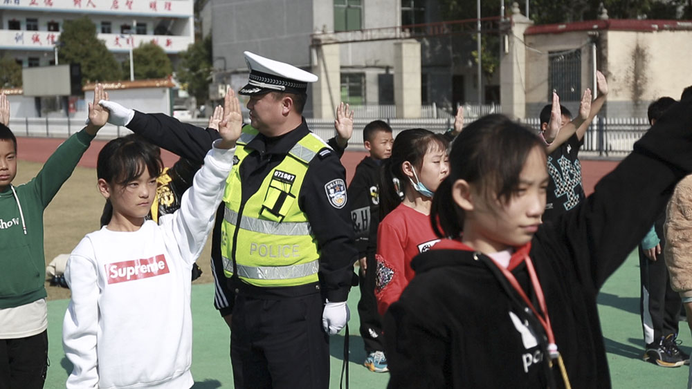 交警进校园5.jpg1.jpg 交警进校园5.jpg1.jpg