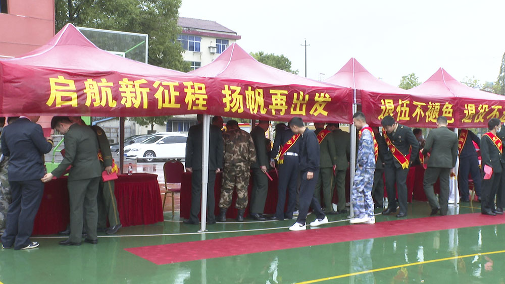 热议2.jpg2.jpg