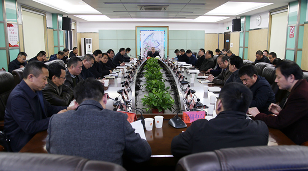 市长经济会.jpg