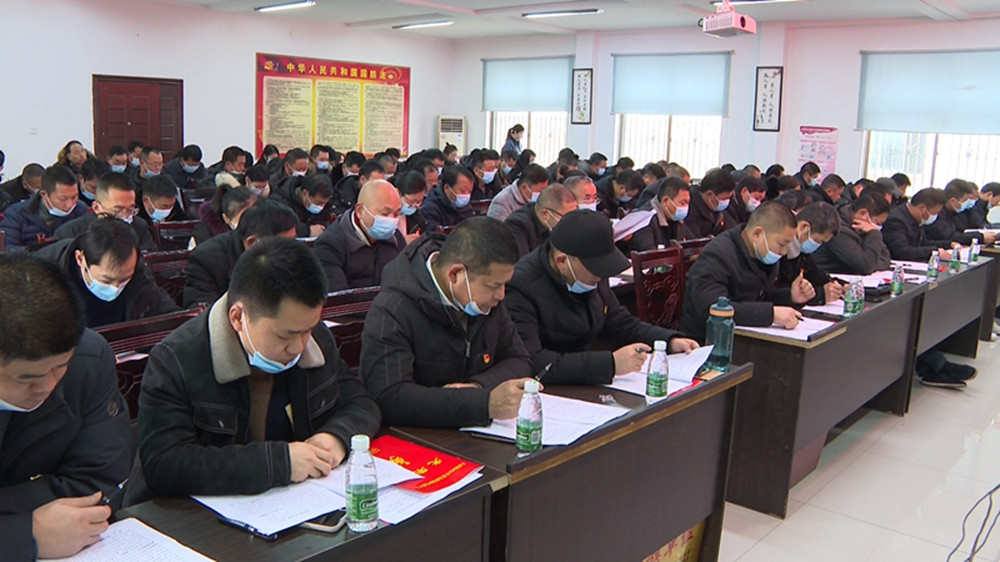 江南镇干部党员冬春训1.jpg