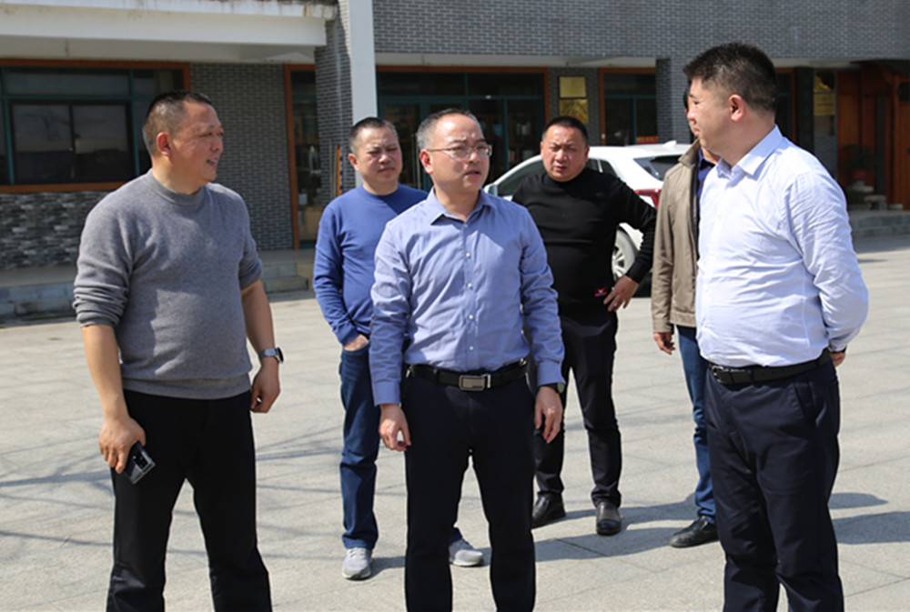 刘琦调研岳阳慧临3_副本.jpg 刘琦调研岳阳慧临3_副本.jpg