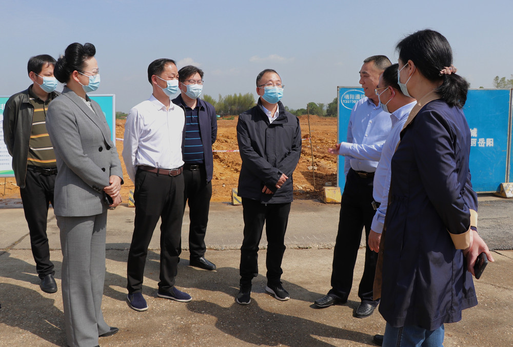 岳阳视察.jpg 岳阳视察.jpg