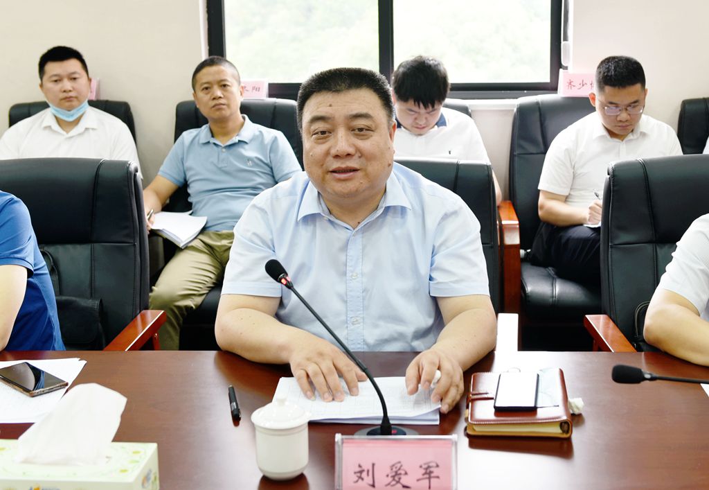刘爱军表示,将积极围绕南湖新区招商引资,产业发展等重点工作,进一步
