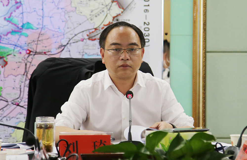 刘琦空气质量督战会_副本.jpg 刘琦空气质量督战会_副本.jpg