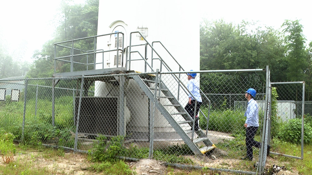 五尖山五菱风力002_副本.jpg 五尖山五菱风力002_副本.jpg