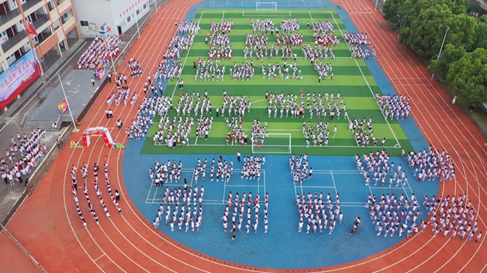 一小六一006_副本.jpg 一小六一006_副本.jpg