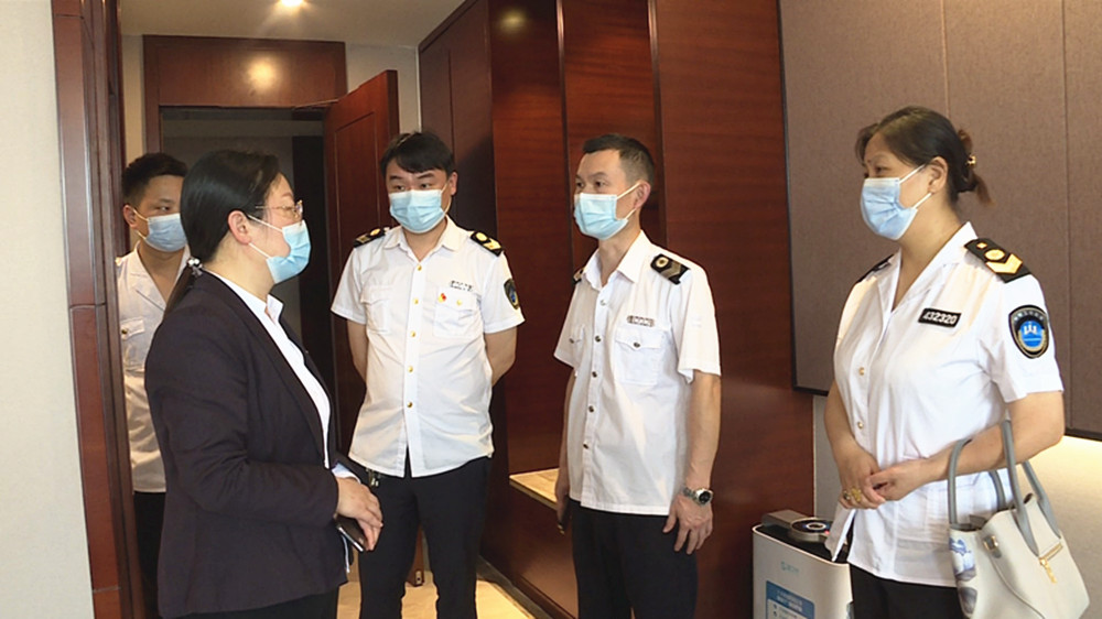 卫计执法局008_副本.jpg 卫计执法局008_副本.jpg