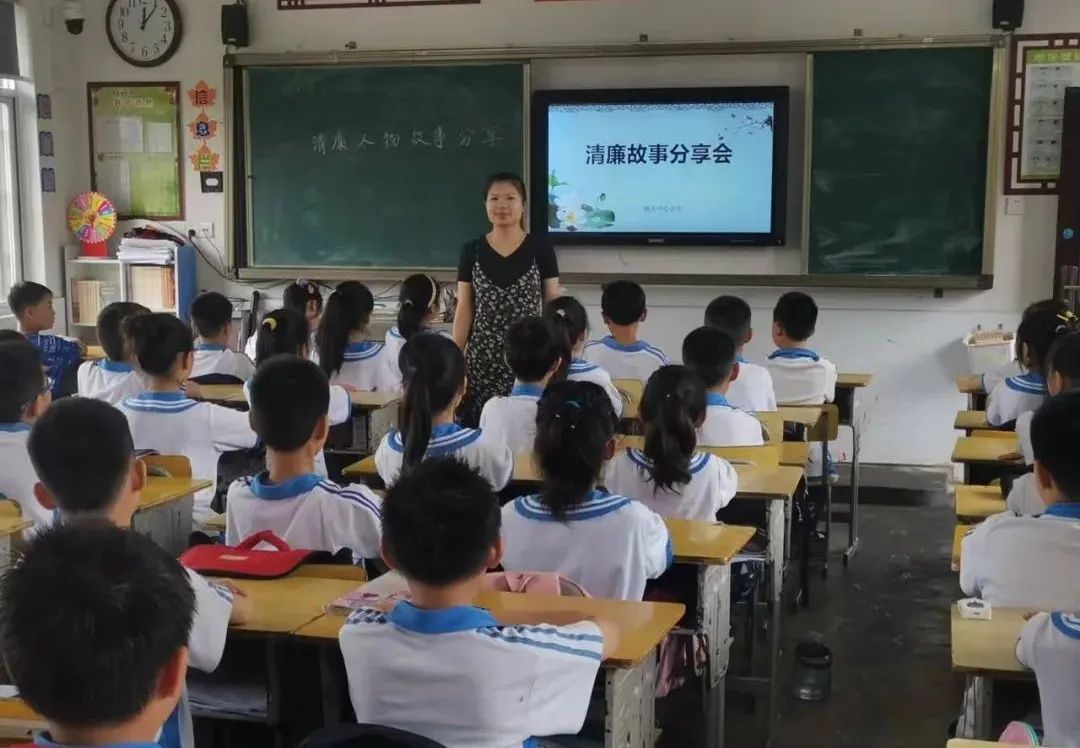 华容县城关中心小学图片