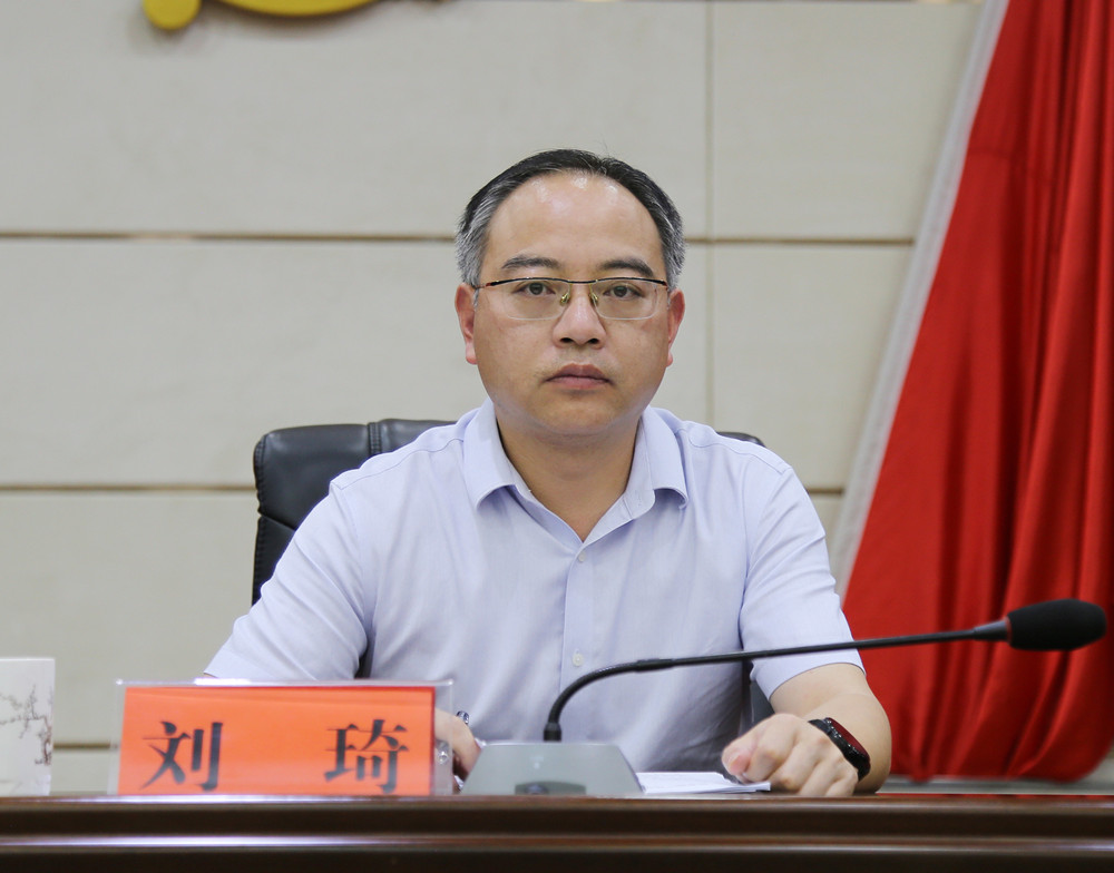 签约2.jpg 签约2.jpg