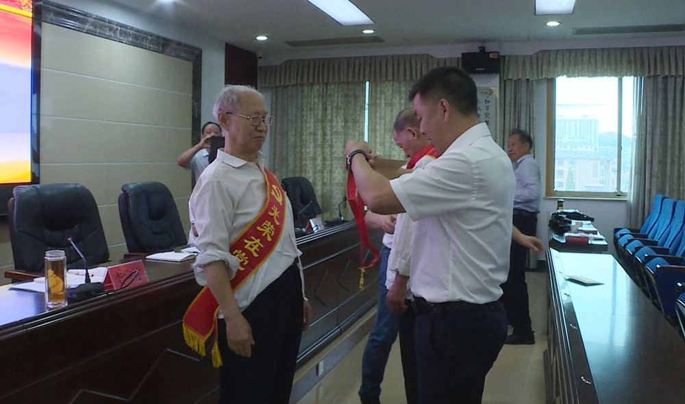 市教体局005_副本1.jpg 市教体局005_副本1.jpg