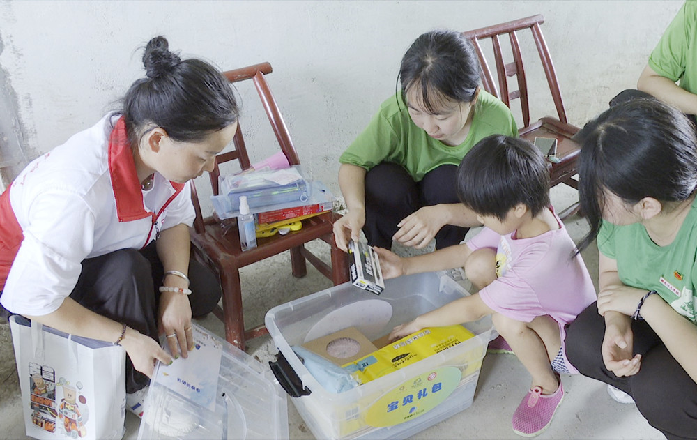 志愿者 莹005_副本1.jpg