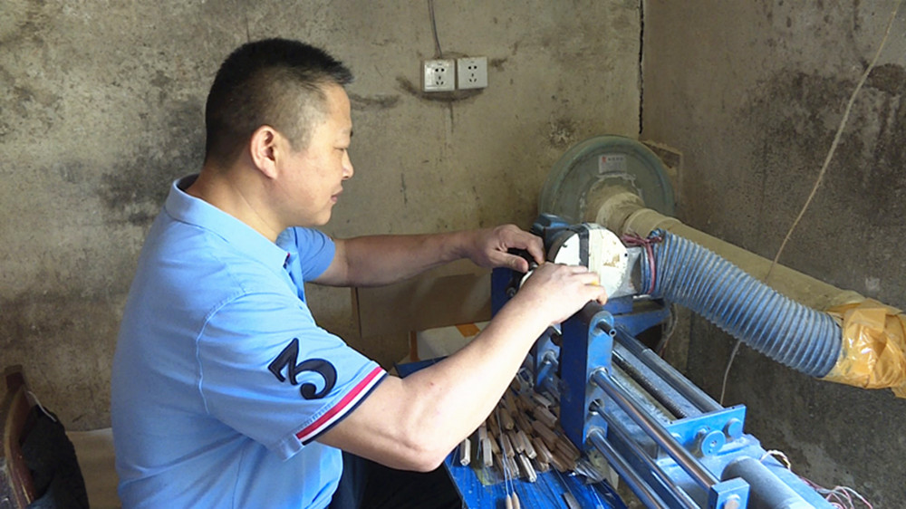 0712市场监管局进企业003_副本.jpg 0712市场监管局进企业003_副本.jpg