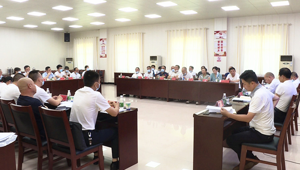 0803民政局005_副本.jpg 0803民政局005_副本.jpg