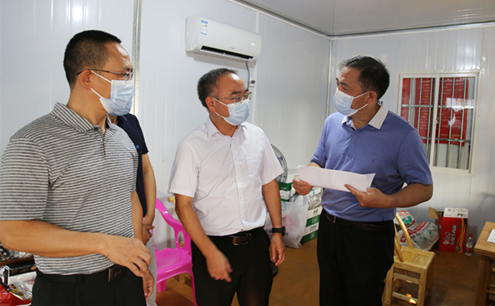 0803刘琦督导防疫工作_副本.jpg 0803刘琦督导防疫工作_副本.jpg