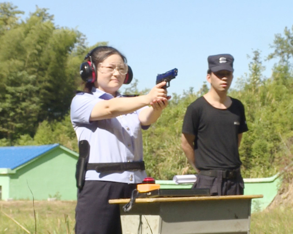 公安局打靶2_副本1.jpg
