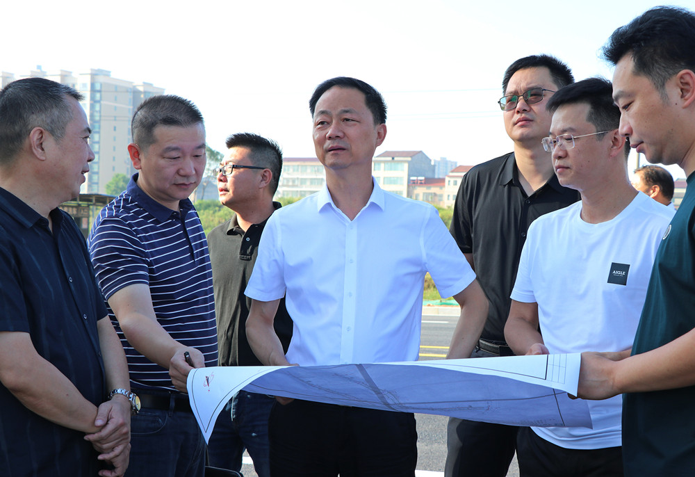 书记交通1.jpg