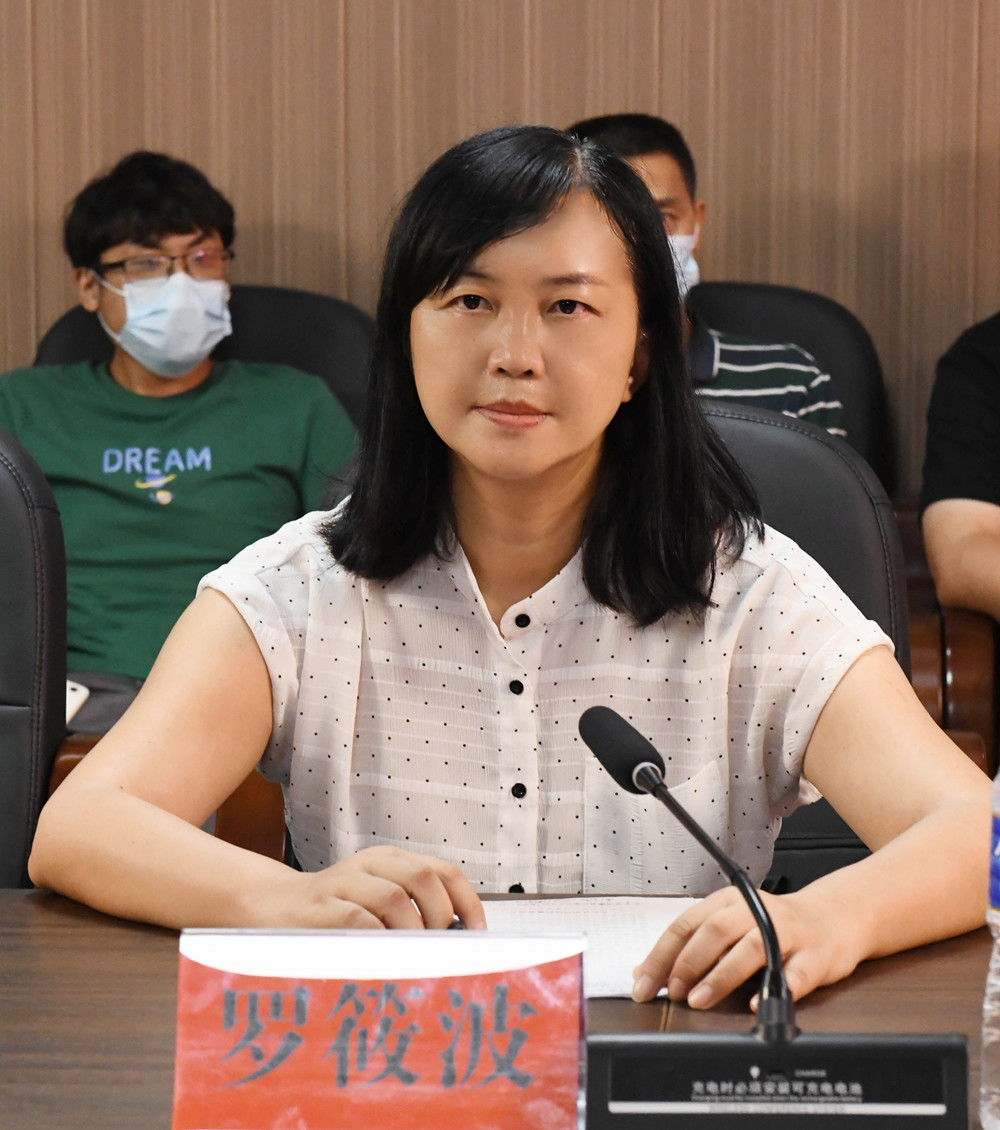 罗1.jpg