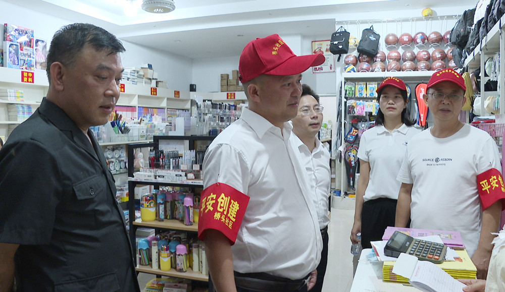 易兴建夜巡006_副本3.jpg