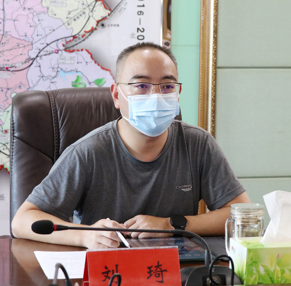市长电视电话会1.jpg