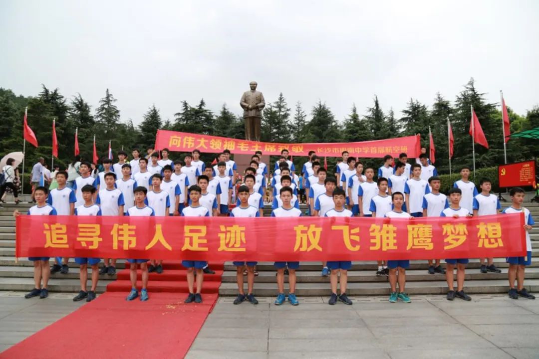 6b1f908b86d0c7b425d00065760a385.jpg 图片