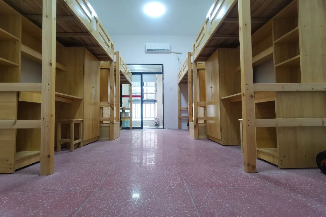 6b1f908b86d0c7b425d00065760a385.jpg 图片