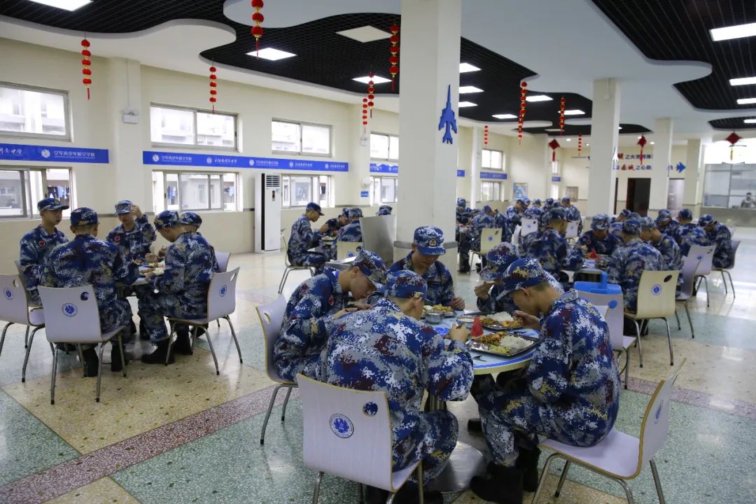 8f5eb94ba17df01d369ebda4fc439d9.jpg 图片