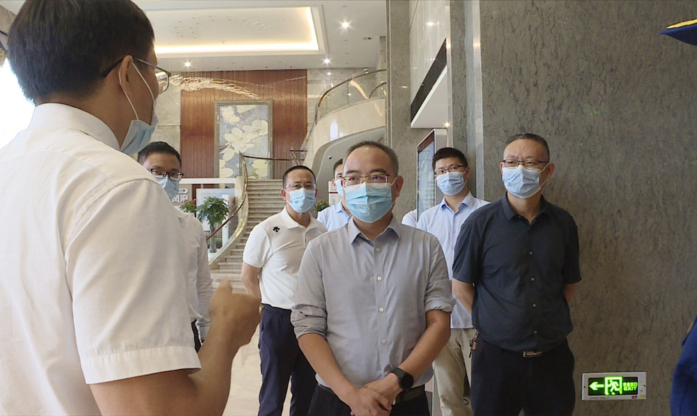 刘琦003_副本.jpg 刘琦003_副本.jpg