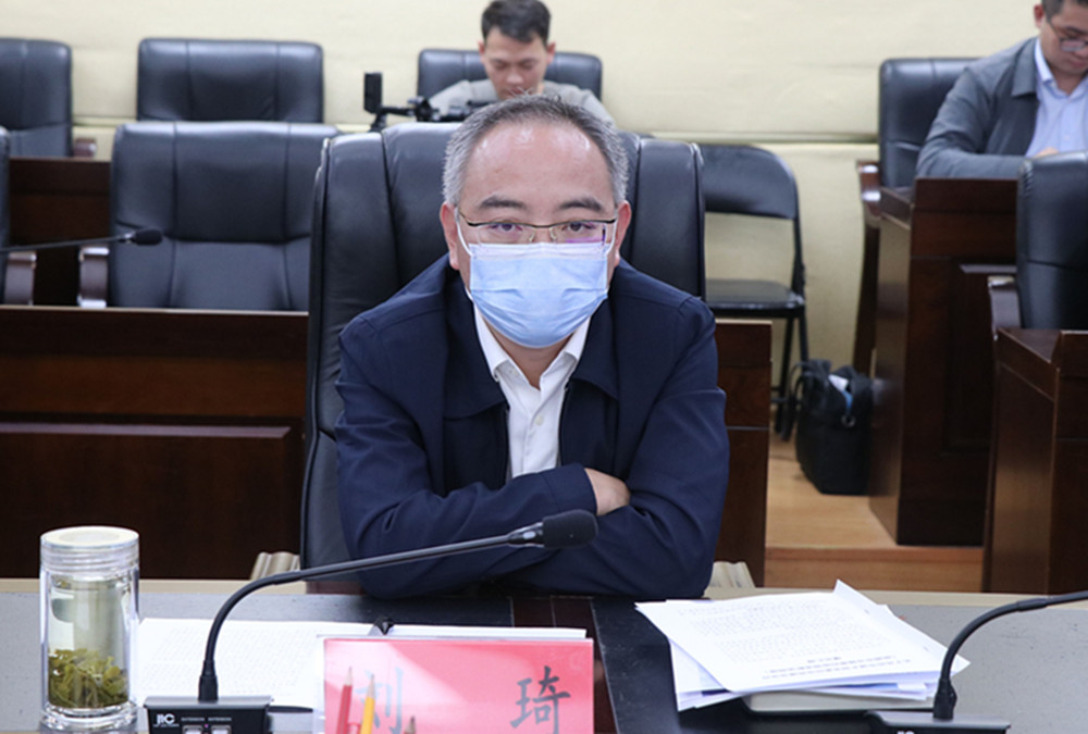 1014王文华、刘琦岳阳市交投集团洽谈(2)_副本.jpg 1014王文华、刘琦岳阳市交投集团洽谈(2)_副本.jpg