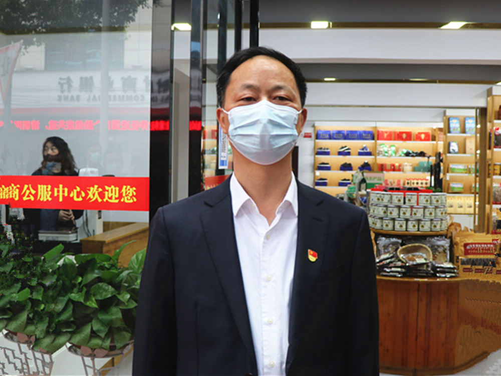 1025王文华电商公服中心揭牌仪式_副本.jpg 1025王文华电商公服中心揭牌仪式_副本.jpg