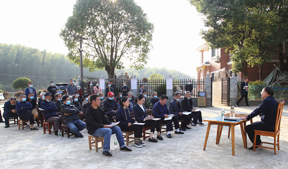 1101刘琦微宣讲(1)_副本.jpg 1101刘琦微宣讲(1)_副本.jpg