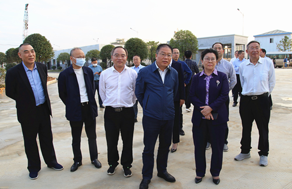1109刘琦省人大调研_副本.jpg