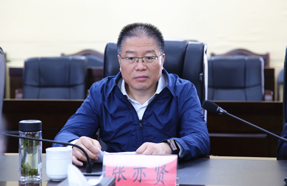 1109刘琦省人大调研(5)_副本.jpg