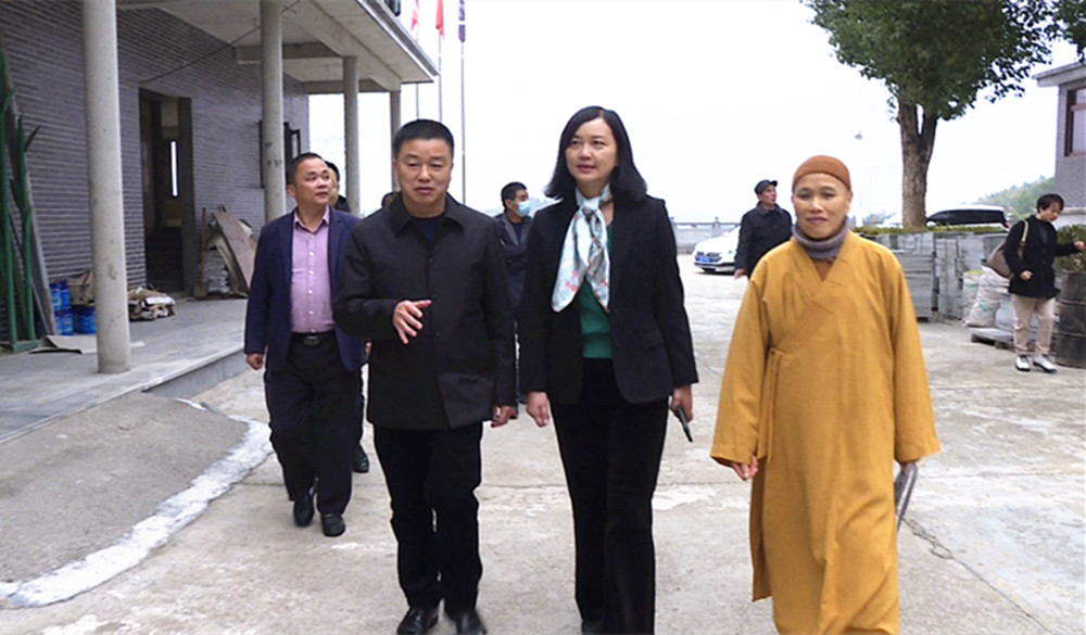 1115罗筱波统一战线008_副本.jpg 1115罗筱波统一战线008_副本.jpg