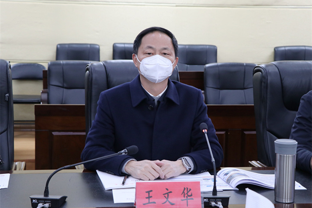 1219王文华与中能建空气压缩项目洽谈(1)_副本.jpg