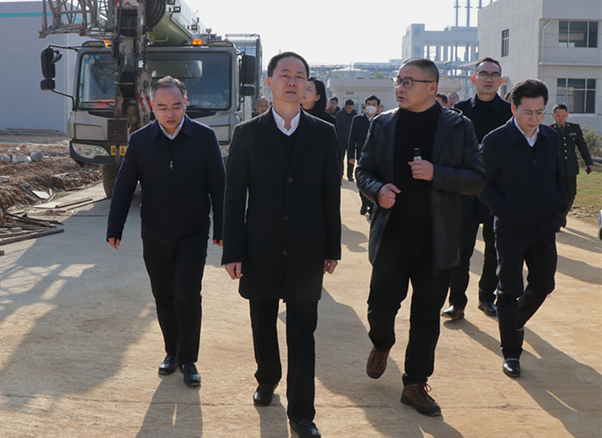1.30书记市长 常委会成员调研高新区(5)_副本.jpg