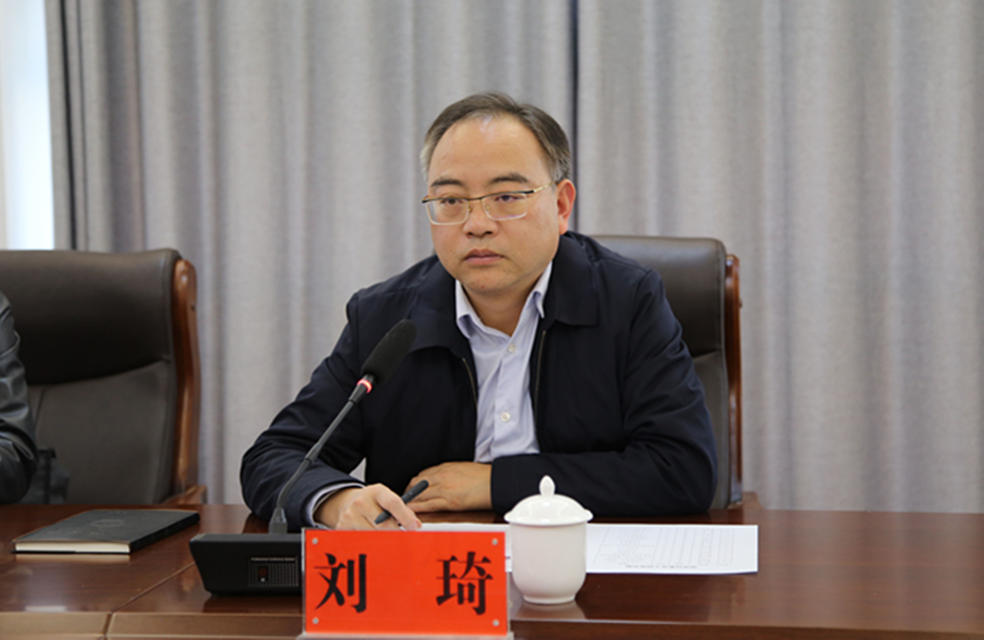 2.1刘琦、调研城区单位(3)_副本.jpg