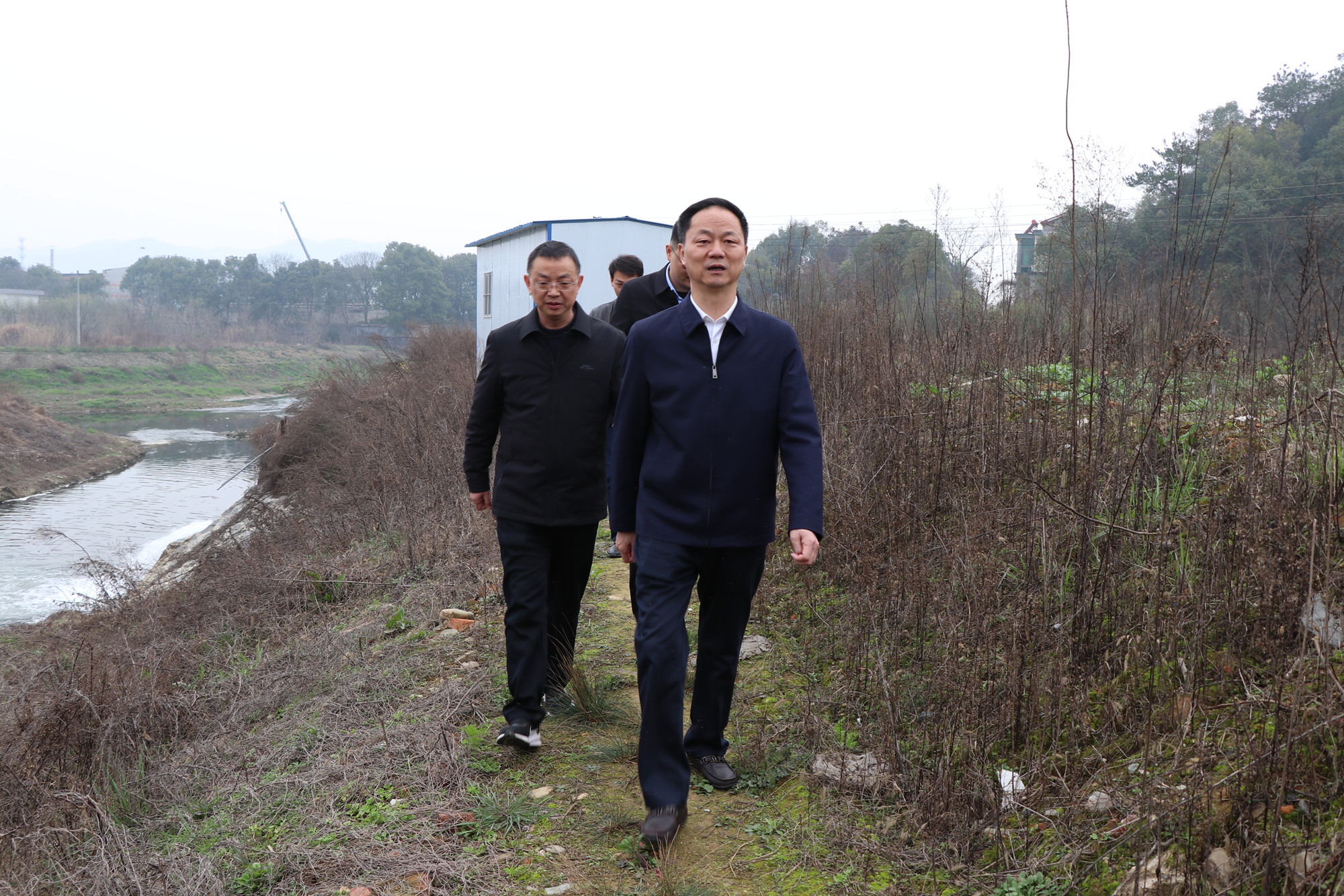 书记调研1.jpg