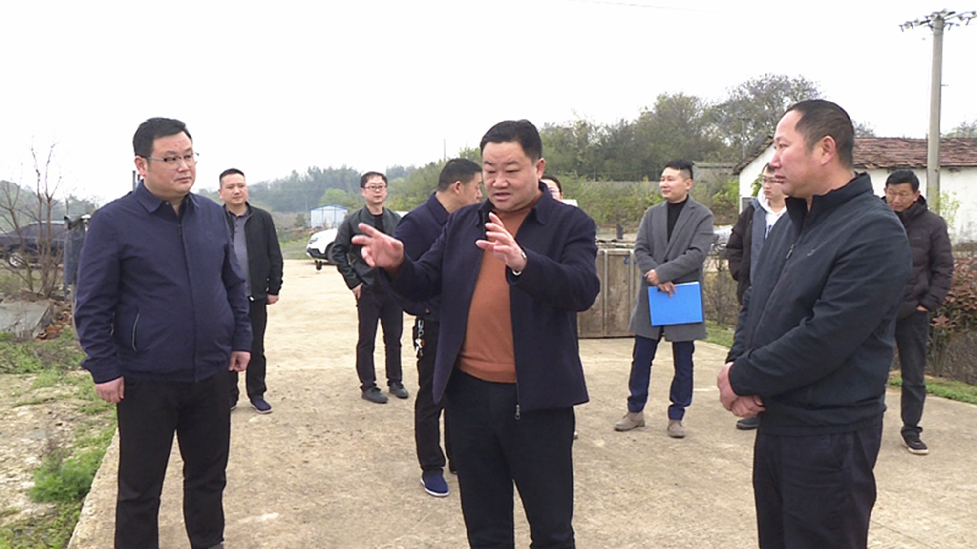 3.30吴天星巡河006_副本.jpg 3.30吴天星巡河006_副本.jpg