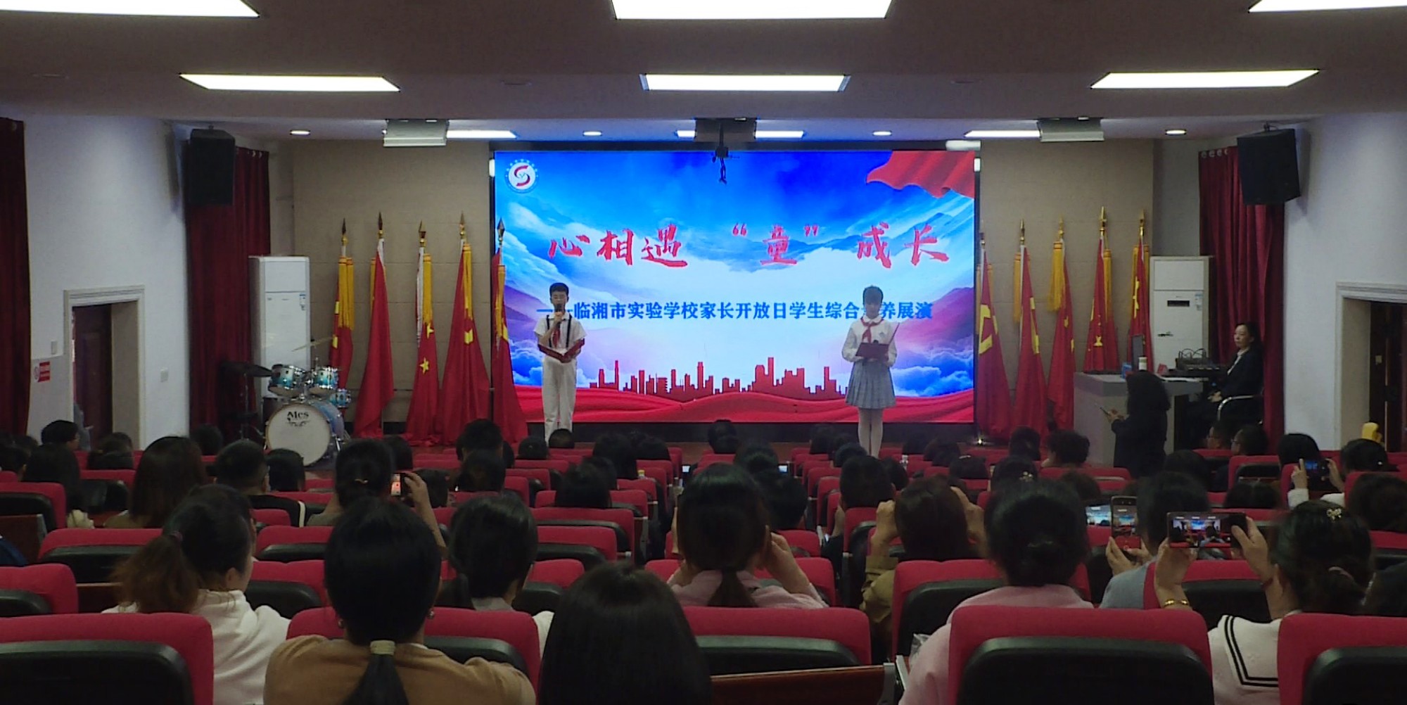 实验学校开放日007_副本.jpg