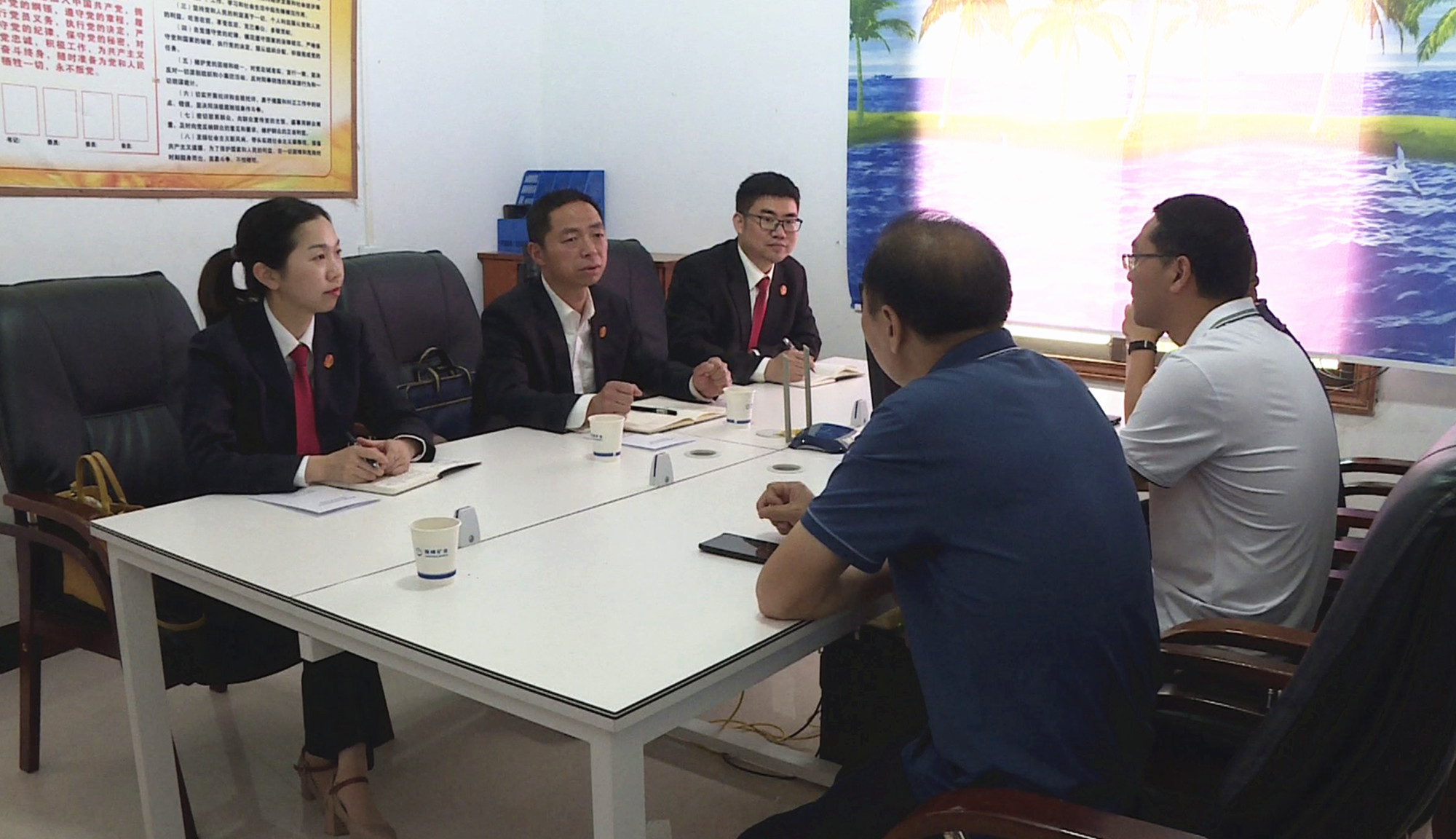 法院018_副本.jpg 法院018_副本.jpg