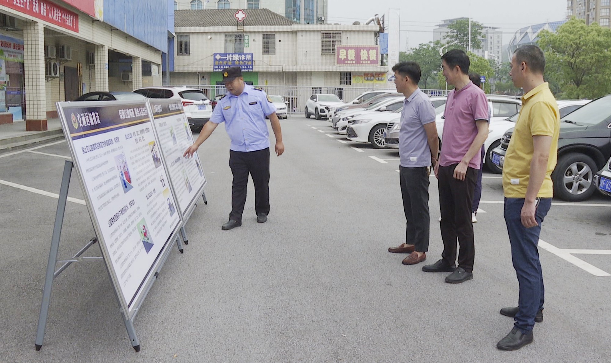 交通局执法006_副本.jpg 交通局执法006_副本.jpg