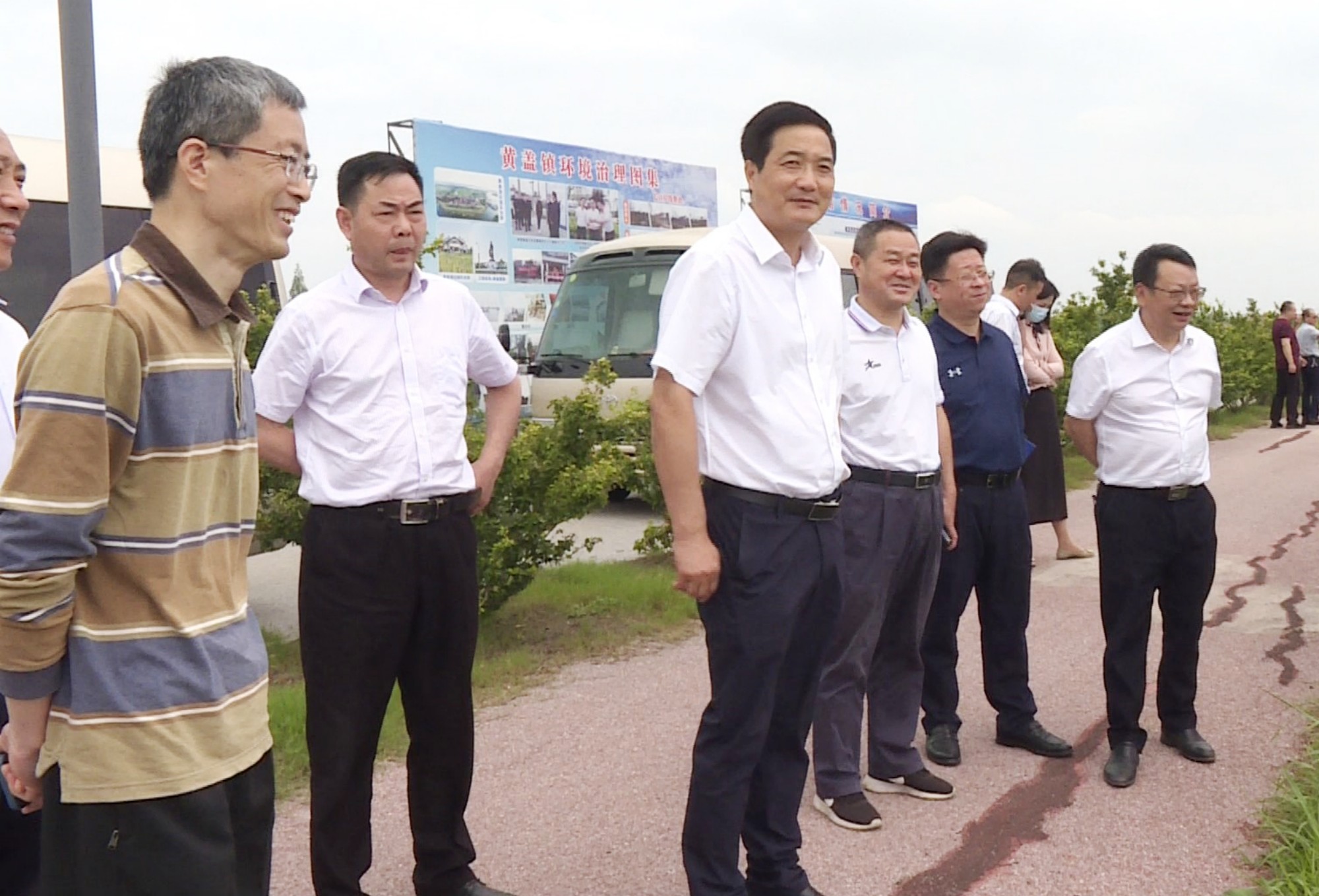 岳阳人大010_副本.jpg 岳阳人大010_副本.jpg