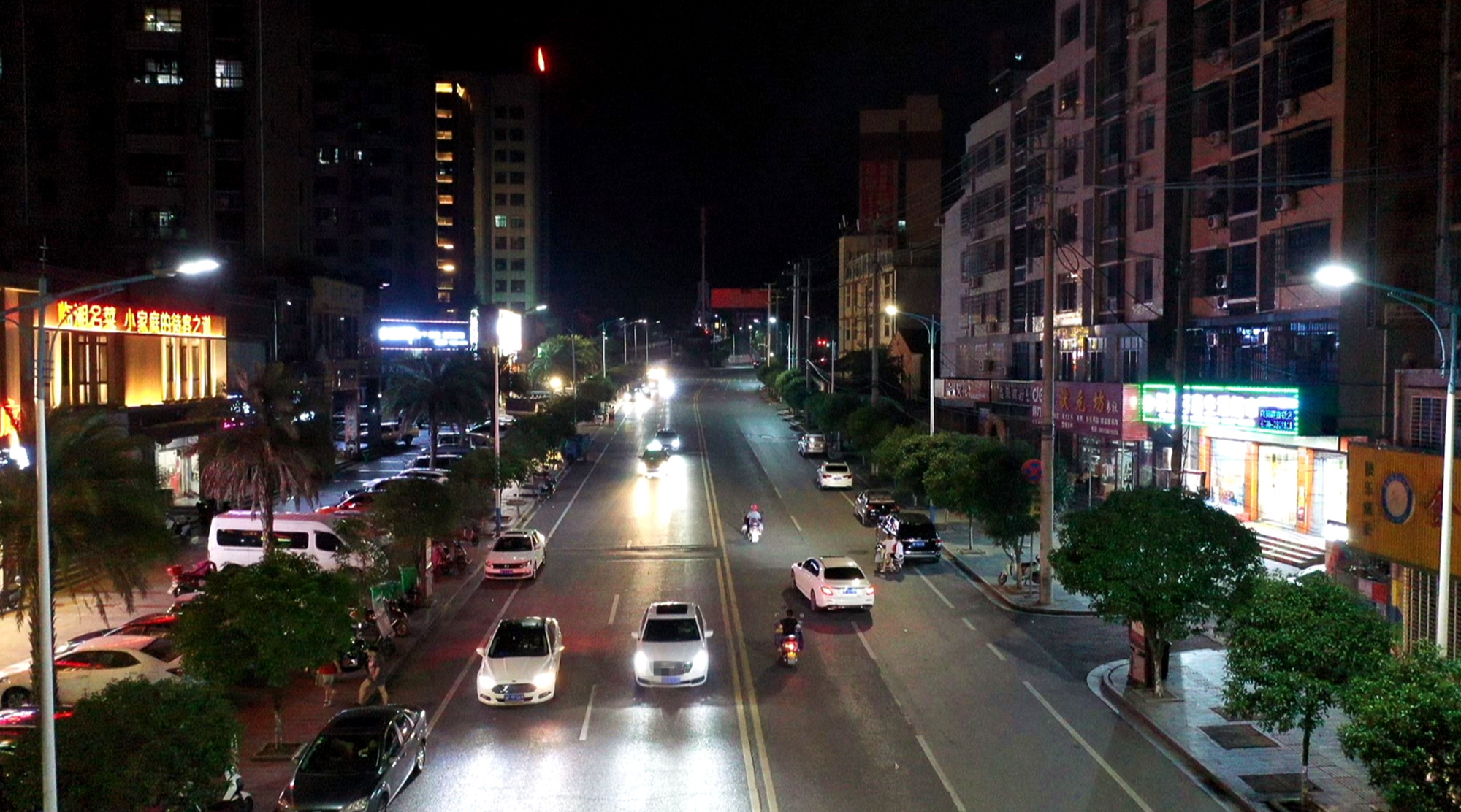 酒楼堂食(航拍)008_副本.jpg 酒楼堂食(航拍)008_副本.jpg